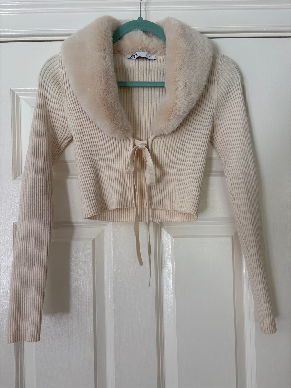 Zara Cream Ribbed Tie-Front Sweater with Faux-Fur Collar